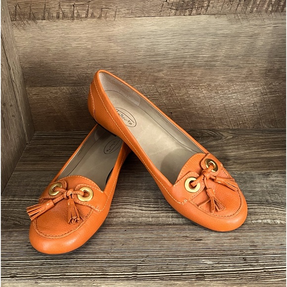 Talbots Shoes - Talbots Shoes Women’s Tangerine Leather Tassel Loafers Casual Slip On Flats 9.5B
